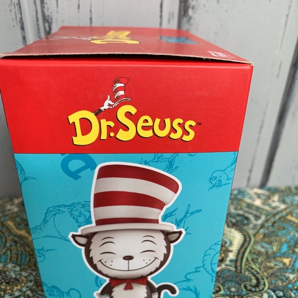 Funko Dorbz Dr. Seuss Cat in the Cat Vinyl Collectible Rare - Picture 3 of 6
